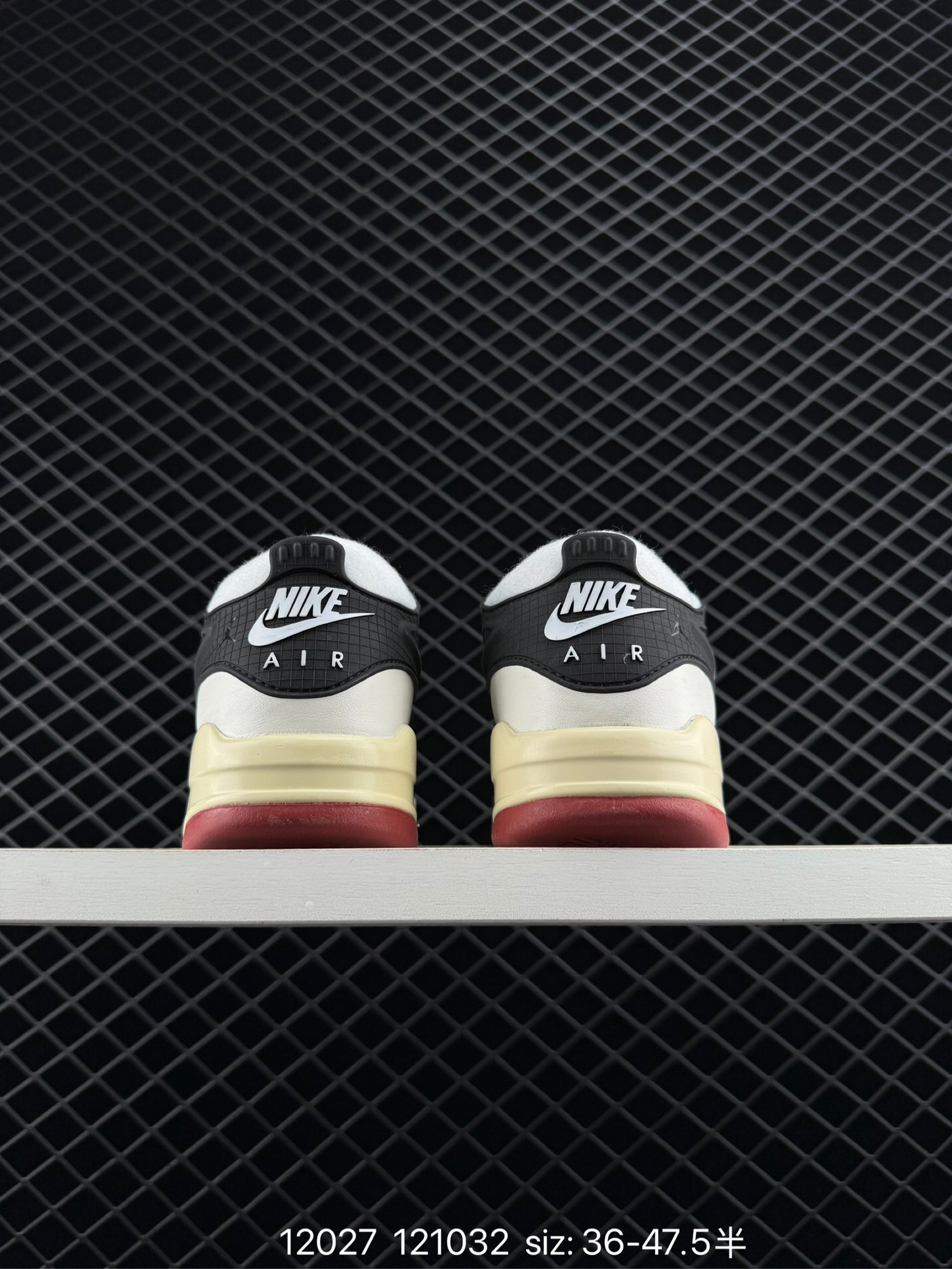 Nike Air Jordan 4 Retro